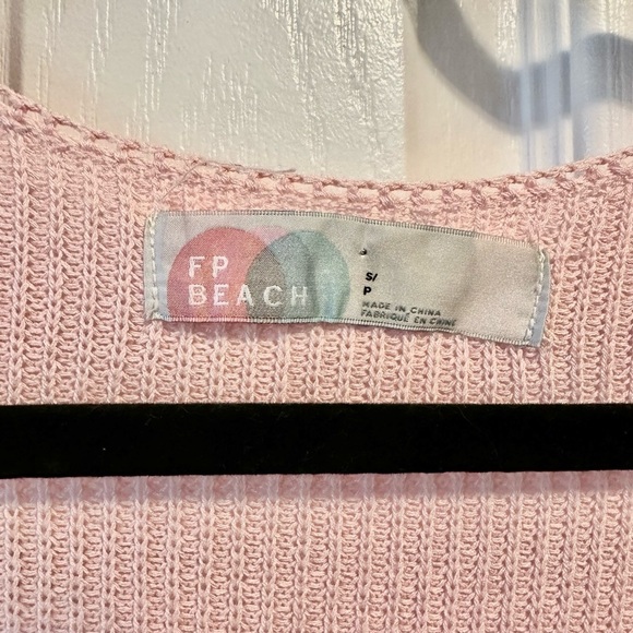 Free people living in this sweater - Picture 5 of 6